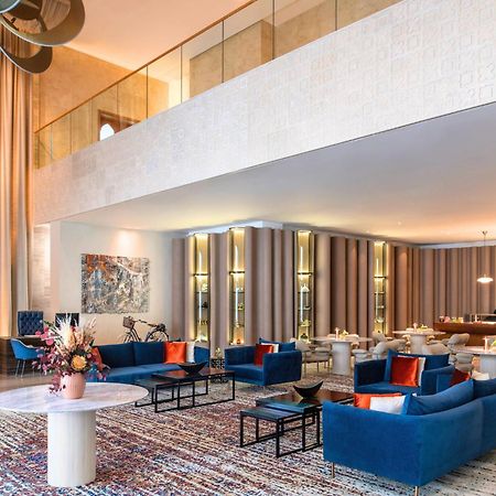 Abesq Doha Hotel And Residences, An Ihg Hotel Exterior foto The lobby of the hotel