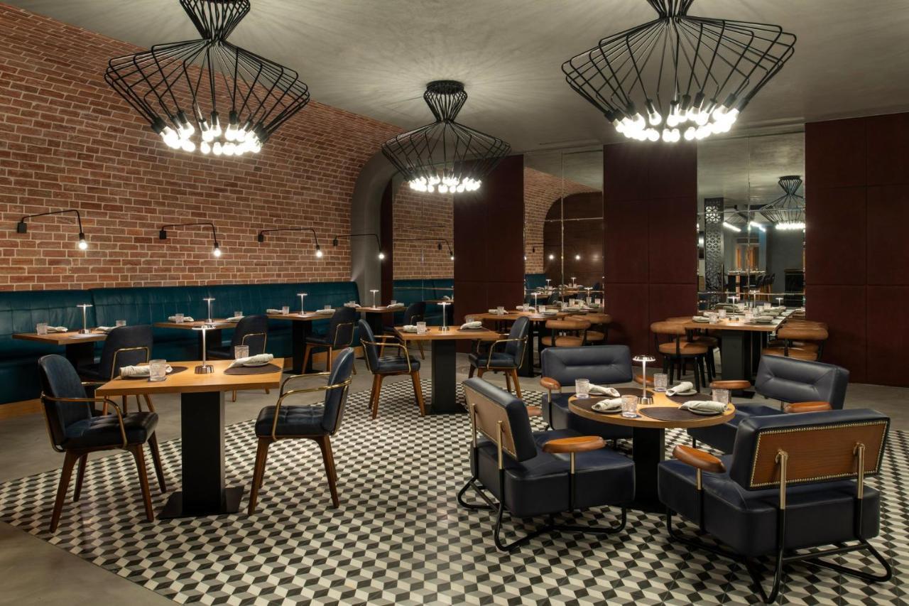 Abesq Doha Hotel And Residences, An Ihg Hotel Exterior foto The interior of the restaurant