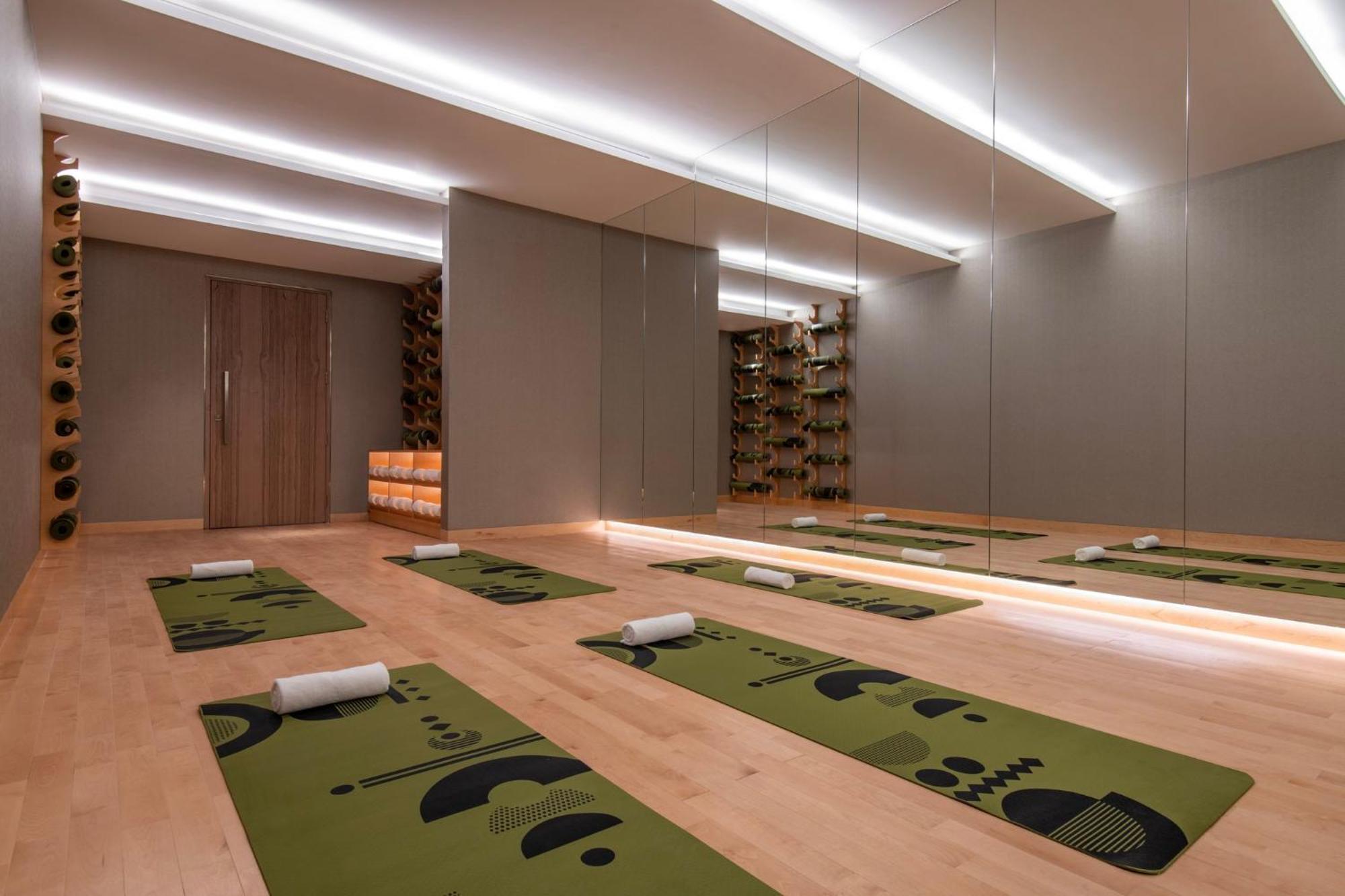Abesq Doha Hotel And Residences, An Ihg Hotel Exterior foto The Yoga Room