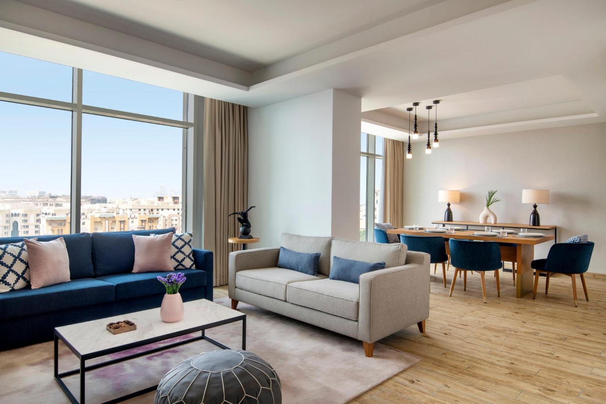 Abesq Doha Hotel And Residences, An Ihg Hotel Exterior foto A living room at the hotel