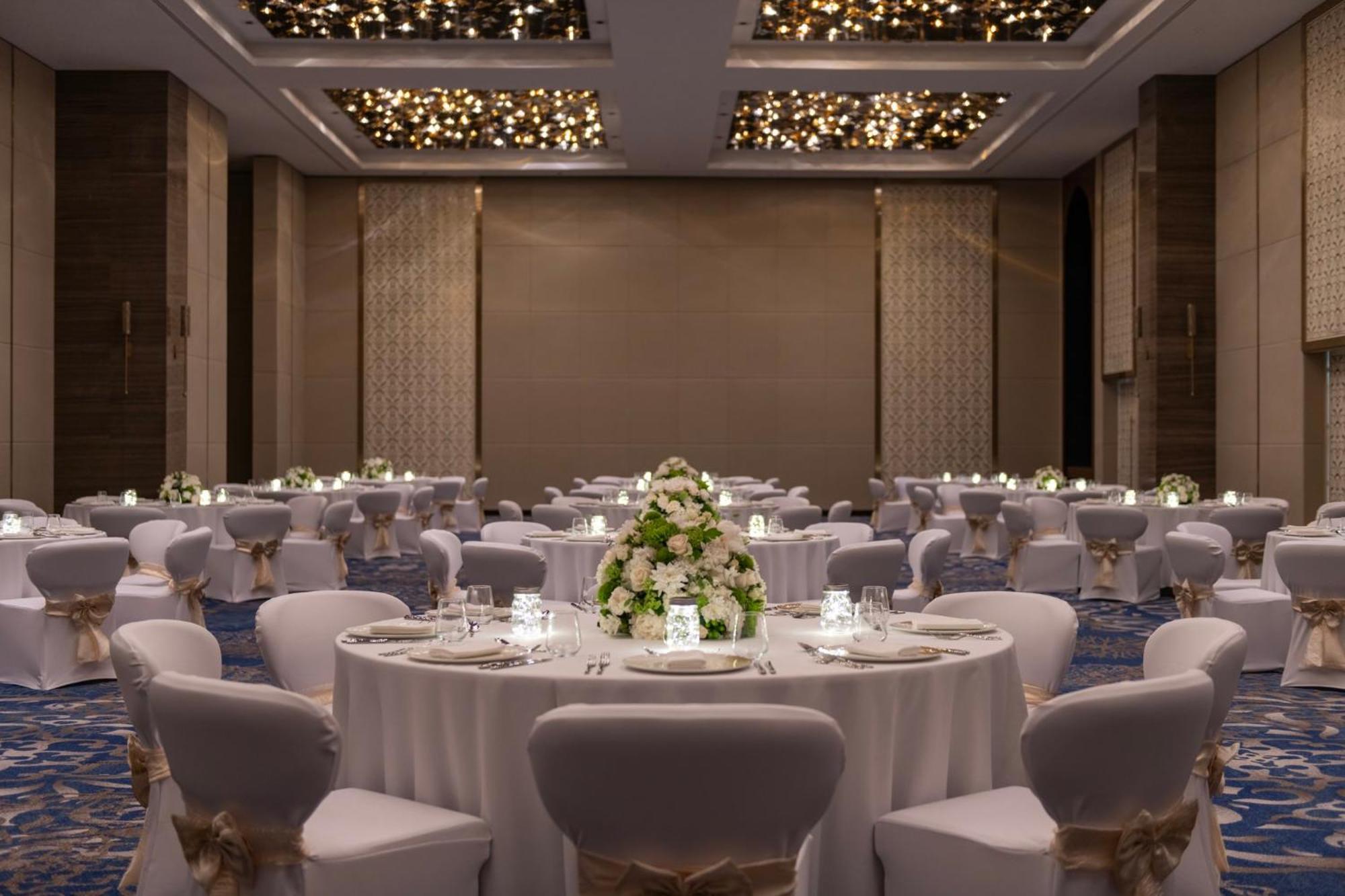 Abesq Doha Hotel And Residences, An Ihg Hotel Exterior foto The Grand Ballroom