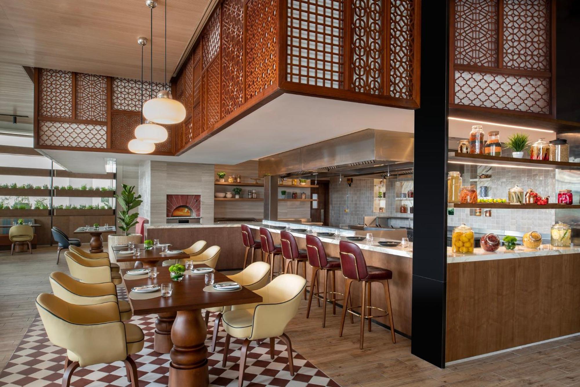 Abesq Doha Hotel And Residences, An Ihg Hotel Exterior foto The Kitchen at The Westin Dubai