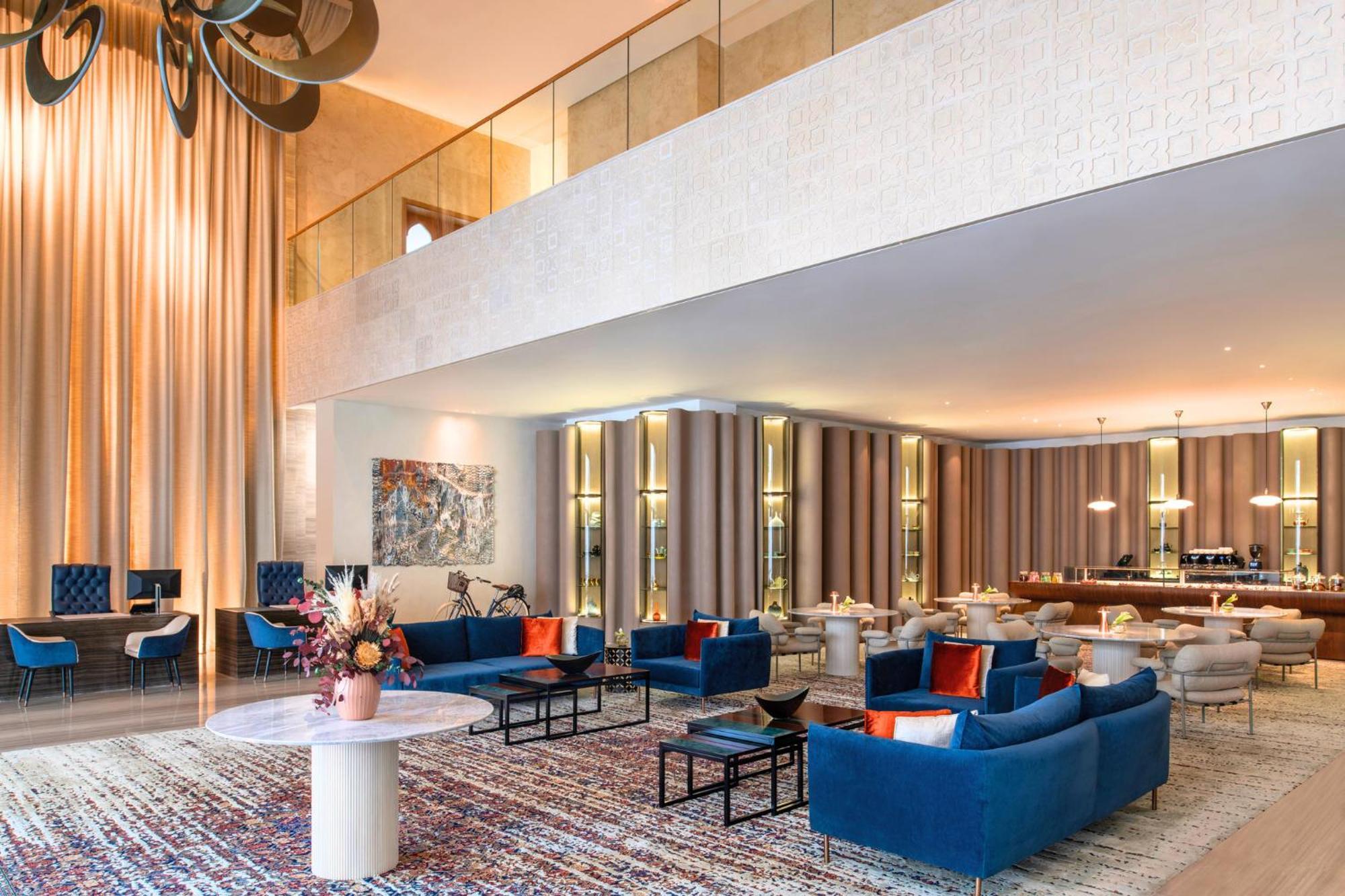 Abesq Doha Hotel And Residences, An Ihg Hotel Exterior foto The lobby of the hotel